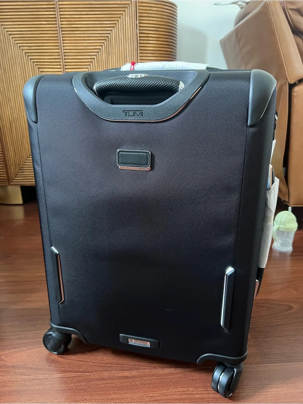 NWT Tumi Black Arrive Spinner Carry-On